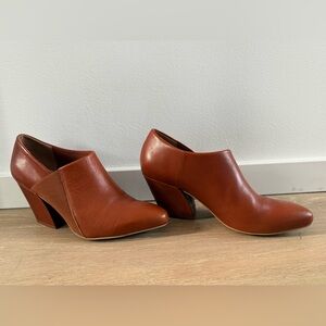 Kelsi Dagger Brooklyn Slip On Ankle Boot size 8.5 women’s